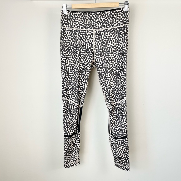 Lululemon Pedal to the Medal Tight - Picture 4 of 14